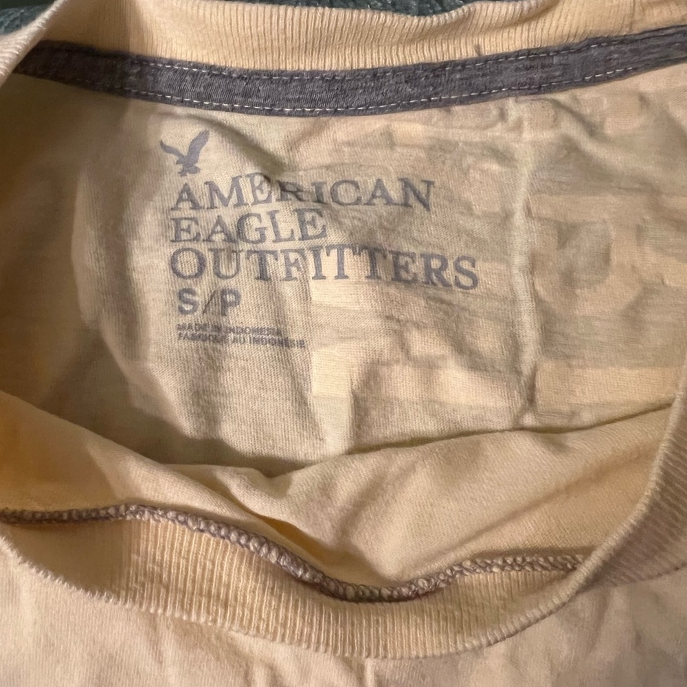 Light yellow American Eagle boys small